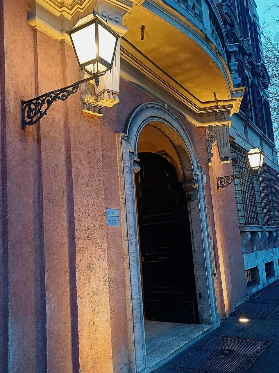 La Casetta Di Miriam A Piazza Di Spagna Rome Luaran gambar